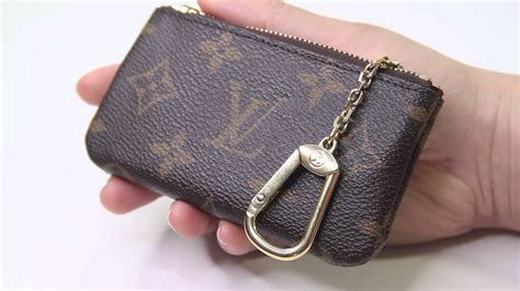 louis vuitton key holder vs key pouch|louis vuitton key holder monogram.